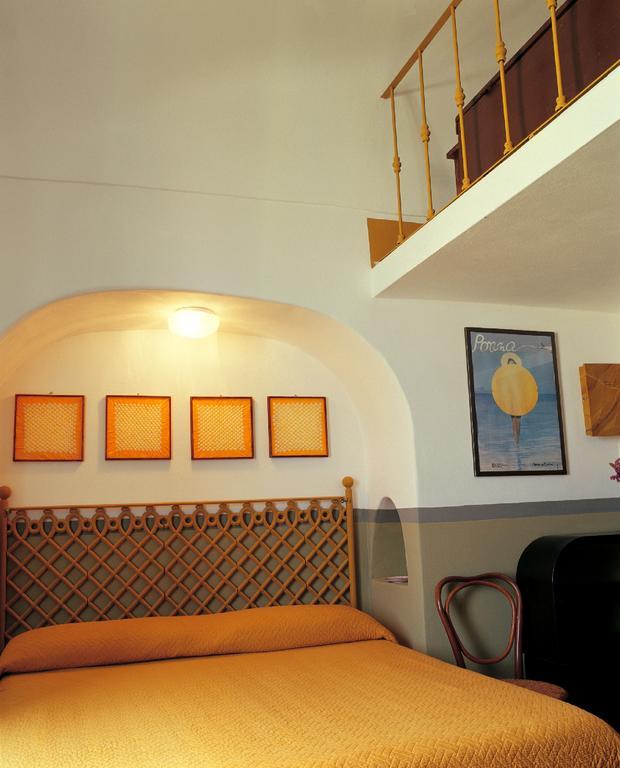 Villa Laetitia Понца Номер фото